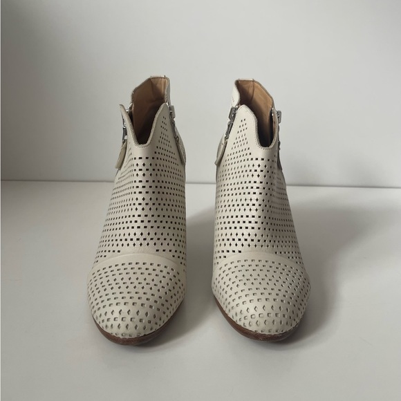 Rag & Bone Womens’ Margot Perforated White Leather Booties - Picture 2 of 11